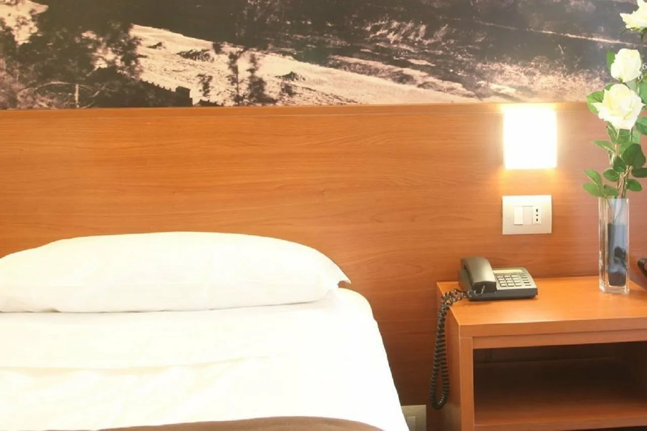 B&B Hotel Milano Portello 4*,