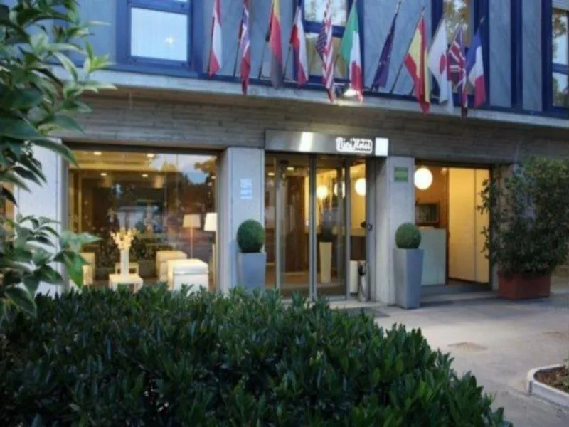 B&B Hotel Milano Portello 4*,  Italien
